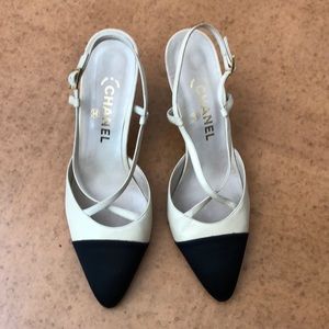 Chanel Classic slingback